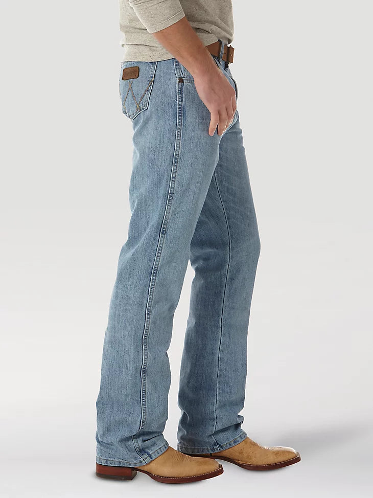 Wrangler WRANCHER - Straight leg jeans - faded/zwart denim/blackdenim Wrangler WRANCHER - Straight leg jeans - faded/zwart denim/blackdenim